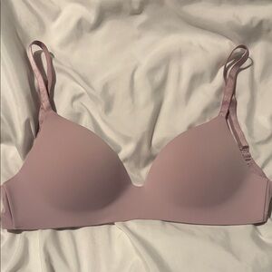 Victoria's Secret T-Shirt Lightly Lined Wireless Bra